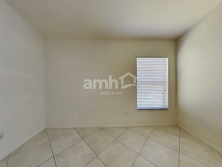 1611 Marsh Wood Dr — Photo 11