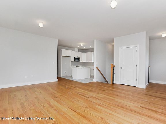 4th image of 104 Canton Ave #A