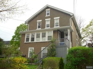 107 Brakeshoe Pl #1R, Mahwah, NJ 07430