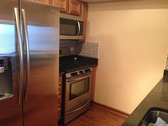 4th image of 2948 Stonewater Dr
