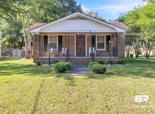 315 4th Ave, Chickasaw, AL 36611