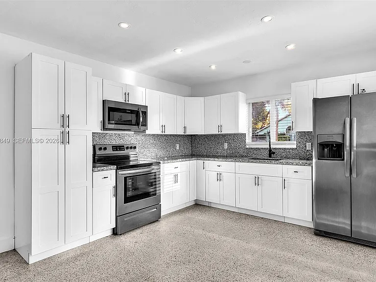 1550 SW 23rd Ct #A — Photo 10