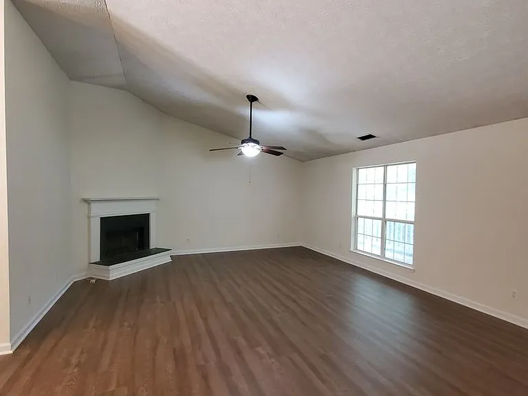 217 Sweetgum Ln — Photo 7