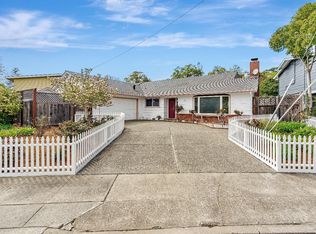 1 Sunnyhill Rd, Novato, CA 94945