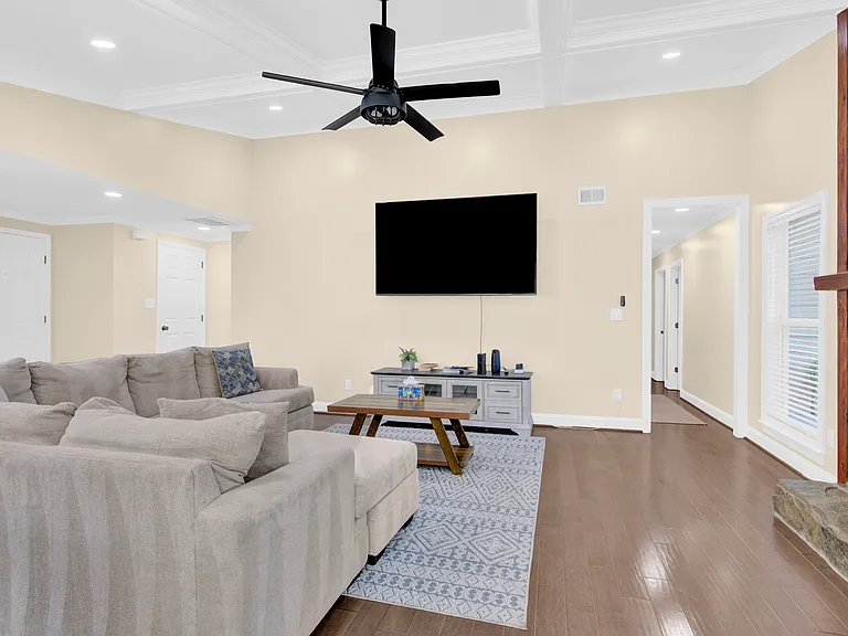 6920 Stillmeadow Dr — Photo 31