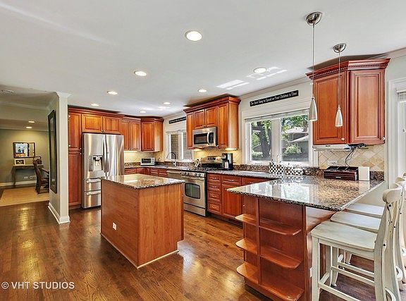 5th image of 1715 Dartmouth Ln