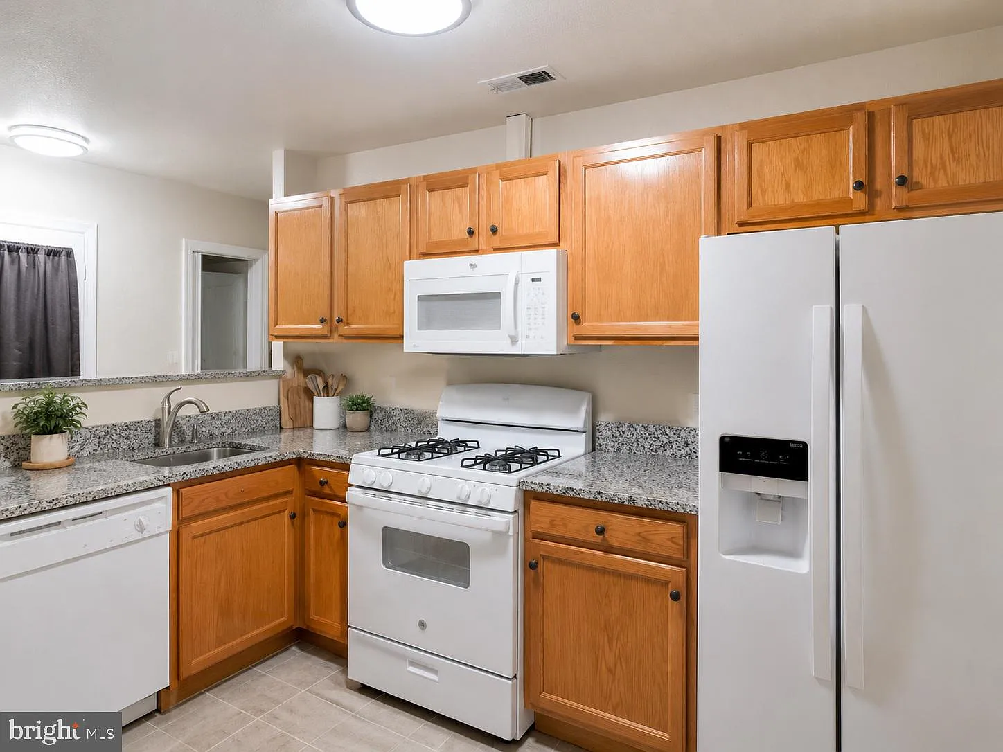 2 bed, 1.0 bath, 680 sqft, $2,600 — Photo 2