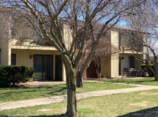 904 SW 9th Ave #9, Aledo, IL 61231