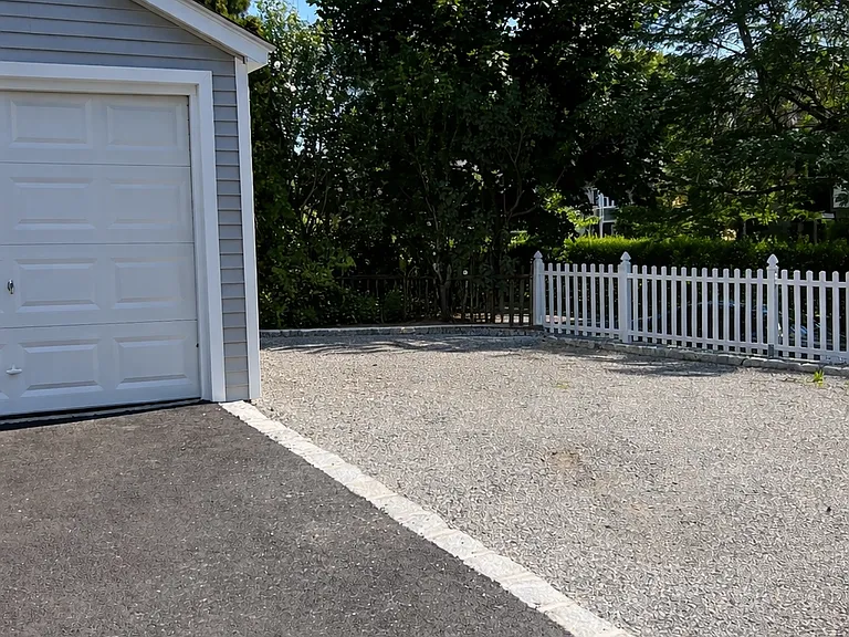 Driveway with private parking