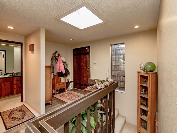 4th image of 4022 4th Street Pl SW