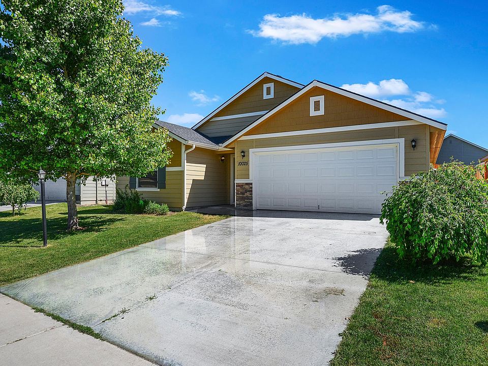 1st image of 10025 W Lillywood Dr