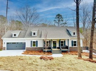 109 Chickasaw Dr, Waleska, GA 30183