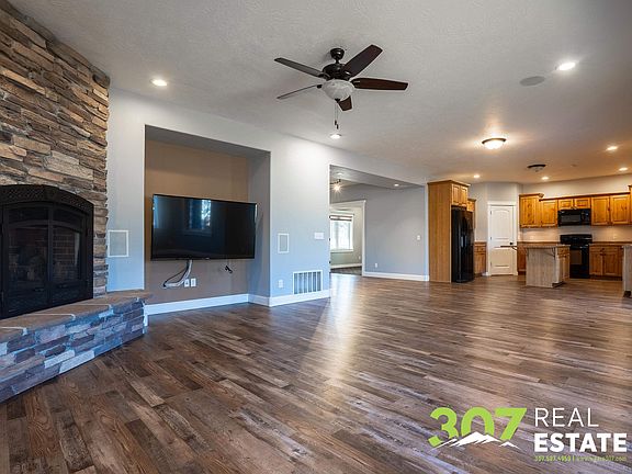 3rd image of 3419 Appalachian Ave