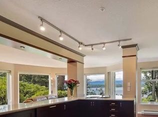 2275 Comox Ave UNIT 301, Comox, BC V9M1X6