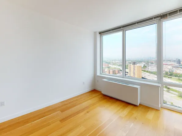 61-55 Junction Boulevard image 6 of 16