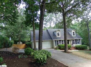 10 Shelly Ln, Taylors, SC 29687
