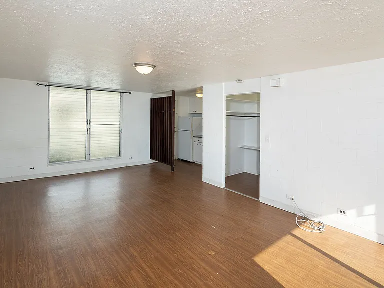 1643 Clark St #403 — Photo 4