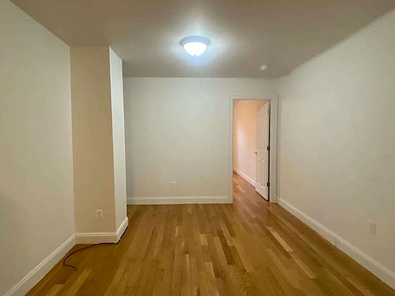 5th image of 332 E 9th St #12