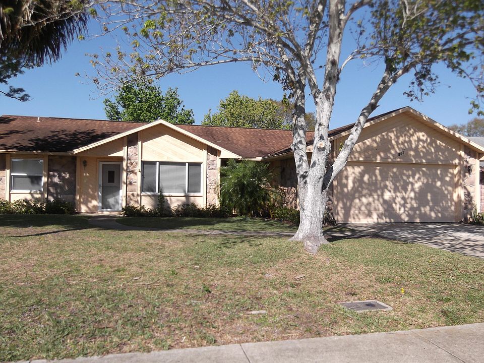 1st image of 130 Westwood Dr