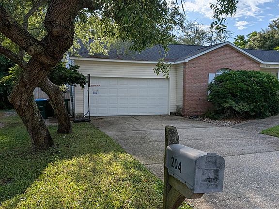4th image of 204 Shirley Dr