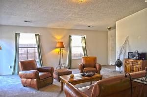 5th image of 6627 Country Cove Pl NW