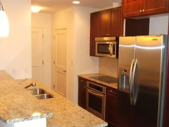 2795 Peachtree Rd NE, Atlanta, GA 30305