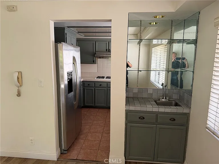 406 E California St #D — Photo 9