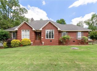 2904 Four Seasons Dr, Phenix City, AL 36867