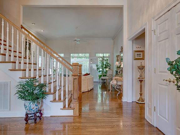 4th image of 1485 Bradberry Dr
