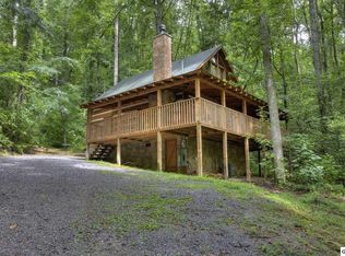 1650 Bear Valley Dr, Sevierville, TN 37862