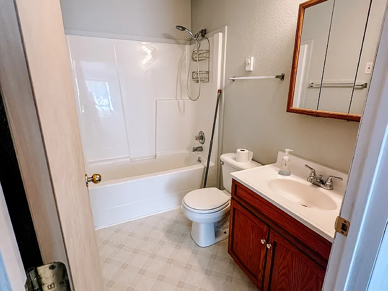 835 E Glendale St — Photo 6