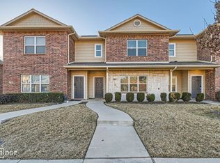 1340 Lake Crest Ln, Lewisville, TX 75057