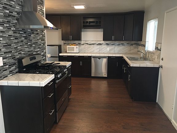 2nd image of 5053 E Hammond Ave