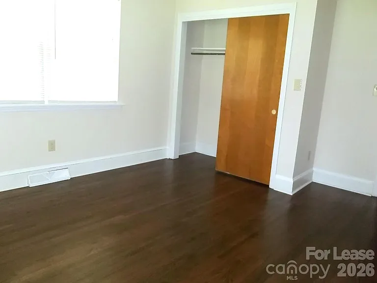 1425 Academy St — Photo 8