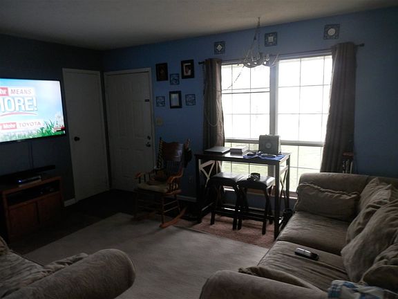 2nd image of 3861 S Westmont Ave