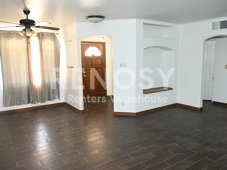 325 W Highland Ave — Photo 22