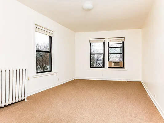 Sold by Re/Max In The City | media 19