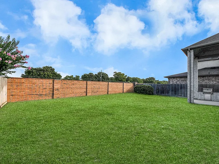 1714 McCrae Hill Ct — Photo 42