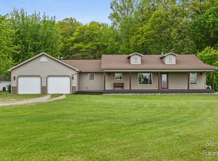5272 Clifford Ct NW, Stanton, MI 48888