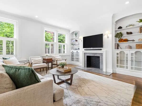 123 Saint Paul St #1, Brookline, MA 02446