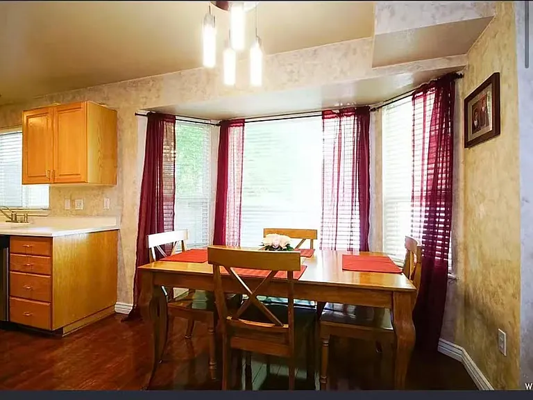 8370 S 745 E — Photo 3