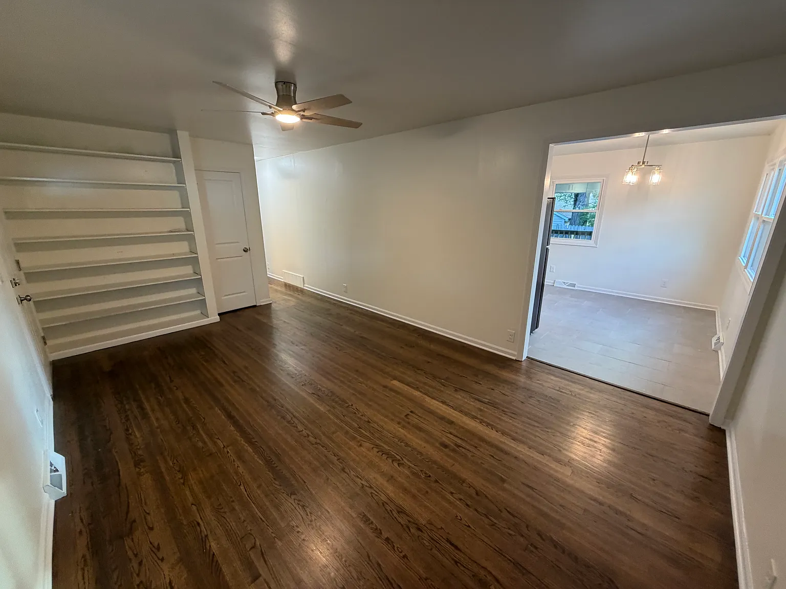 3 bed, $1,900 — Photo 3