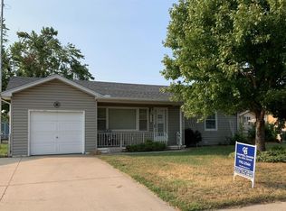 5208 Ridgeway Dr, Great Bend, KS 67530