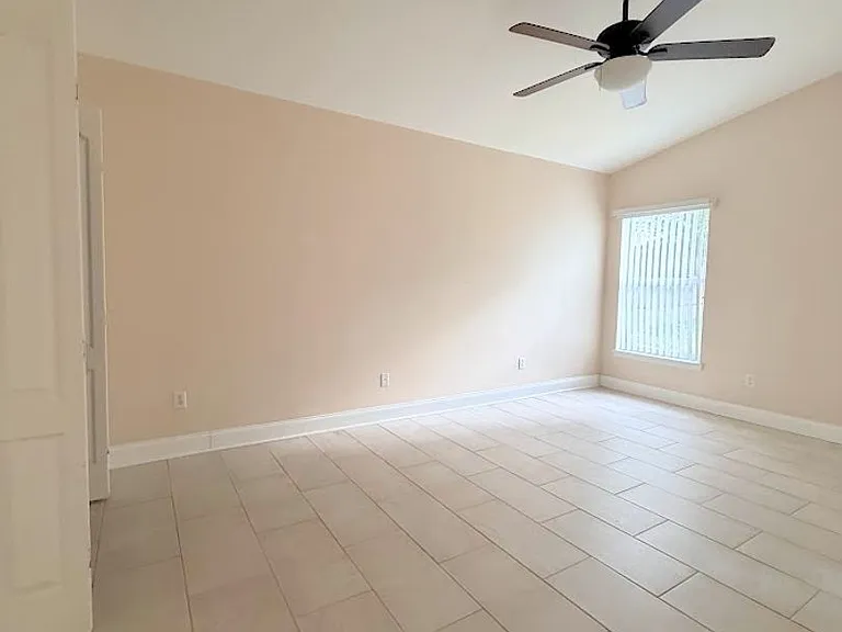 11641 Wishing Well Ln — Photo 12