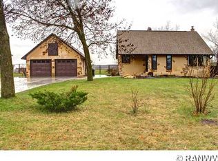 2934 Green View Dr, Eau Claire, WI 54703