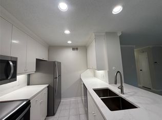 2120 El Paseo St APT 209, Houston, TX 77054