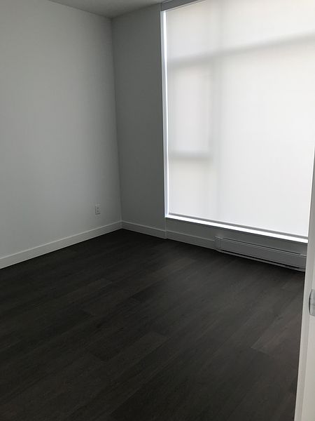 Burnaby Apartment for rent - 2 Bedrooms — photo 3