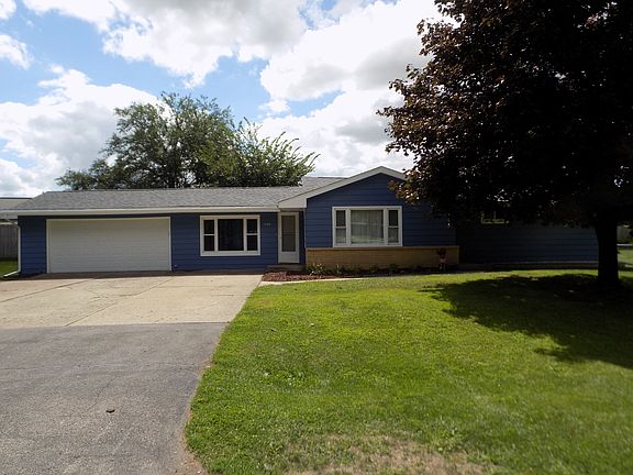 2nd image of 1709 Juniper Ln