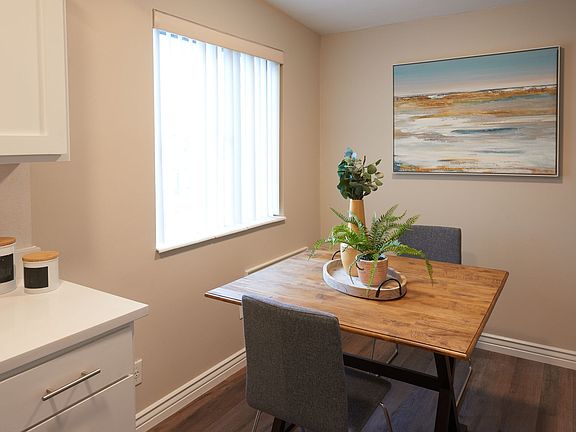 4th image of 2190 S Lake St #29