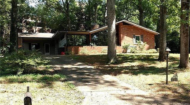 1st image of 630 Oakdale Dr